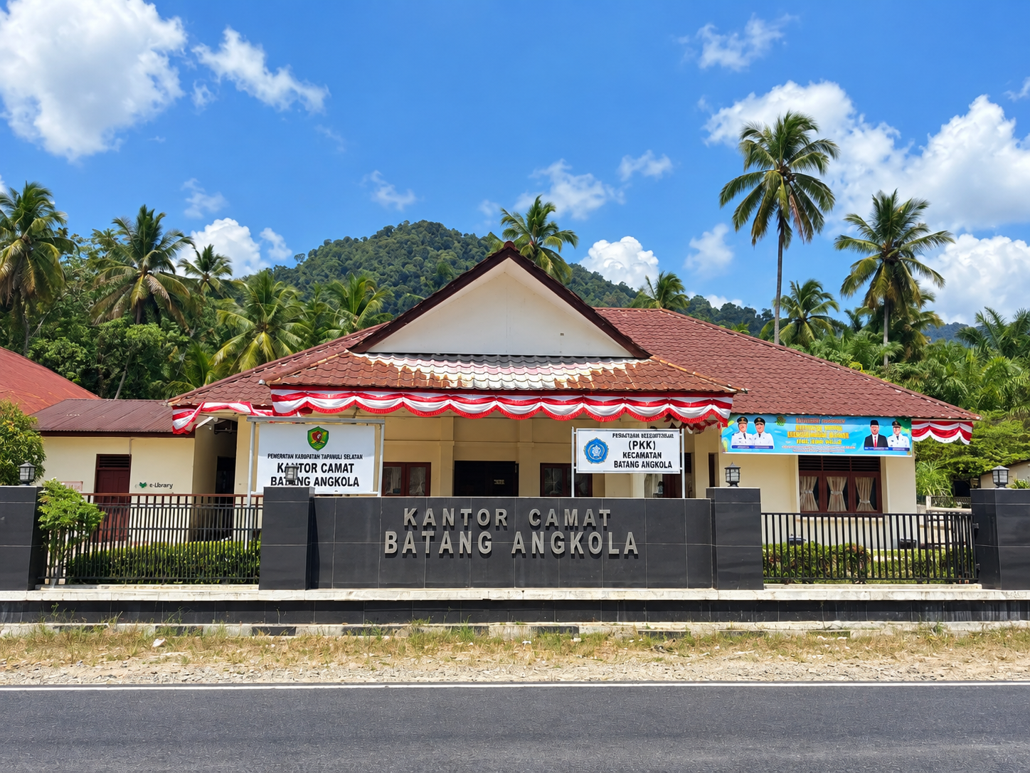 Kantor Kecamatan Batang Angkola